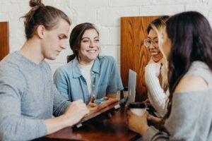 4 Tanda Bisnismu Perlu Jasa Advertising dan Digital Creative Agency https://gogo.co.id/online-marketing/4-tanda-perusahaan-anda-perlu-menggunakan-jasa-digital-agency-jakarta/ Menyebutkan tanda2 sebuah bisnis/brand memerlukan digital agency. Saatnya memilih digital agency terbaik, IDW bisa jadi pilihan yang tepat.