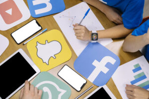 Yuk, Cari Tahu Lebih Dalam Seputar Pekerjaan Seorang Social Media