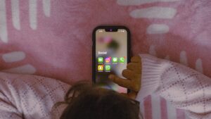 Panduan Memilih dan Mengoptimalkan Social Media Listening Tools