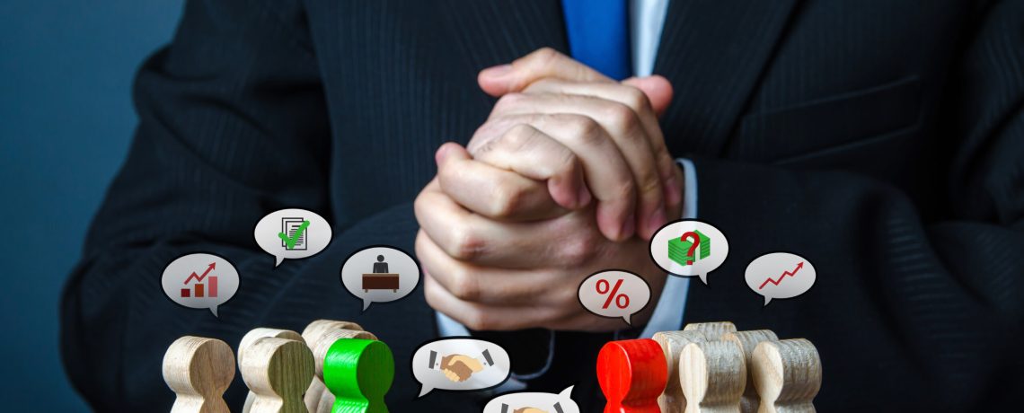 Mediator concluded a successful deal between the parties. Conflict resolution and discussion of cooperation. Business relationship. Mediation and negotiation. Compromise and profitable collaboration