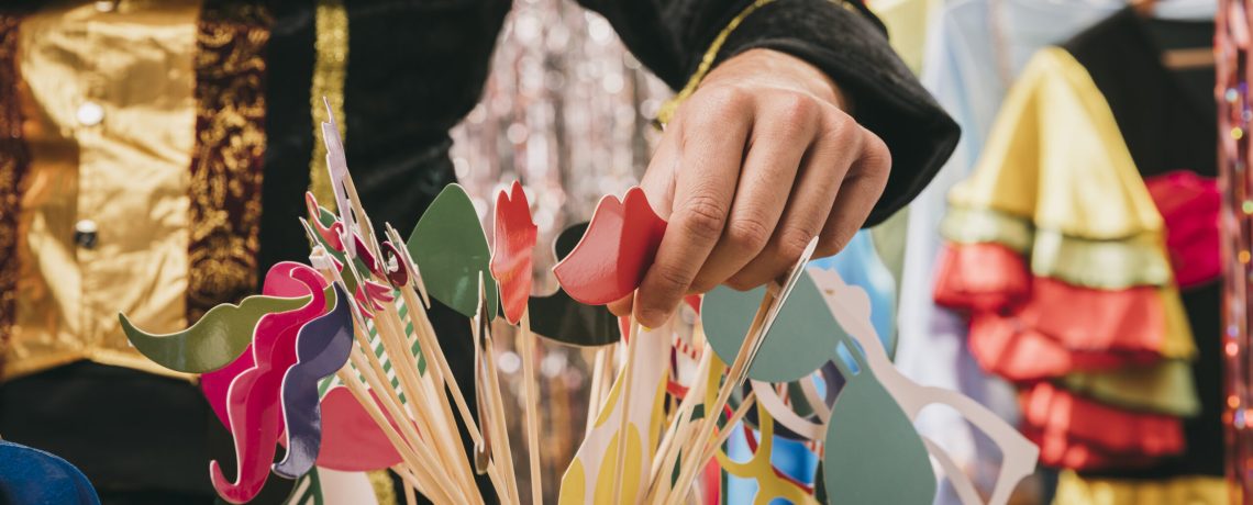 9 - close-up-decorations-carnival-party