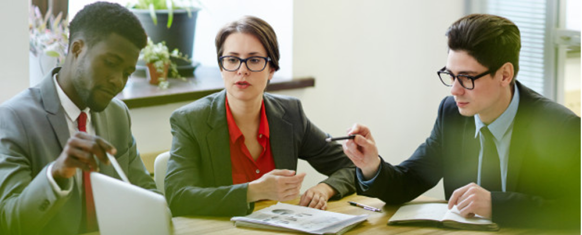 https://image.freepik.com/free-photo/presentation-financial-project_1098-14939.jpg